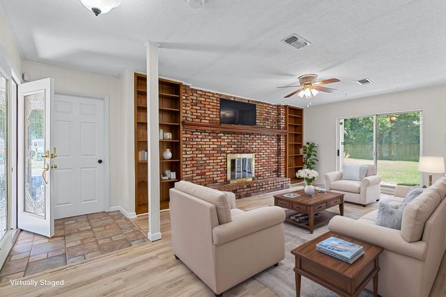 20 Magnolia Avenue, Shalimar, FL 32579