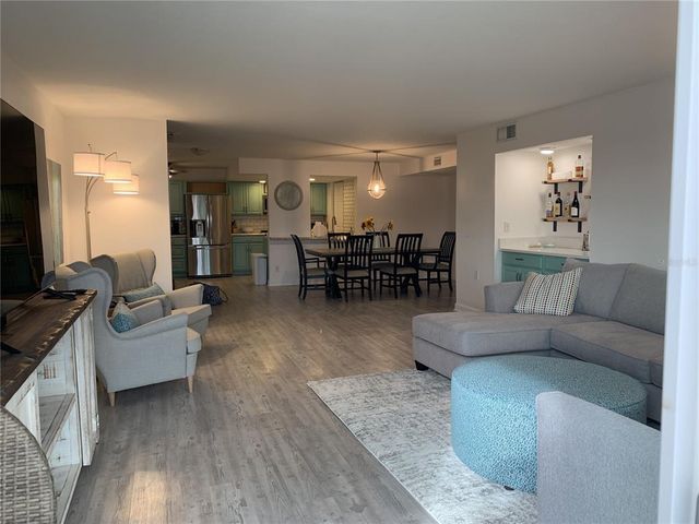 2900 GULF BOULEVARD 206, Belleair Beach, FL 33786