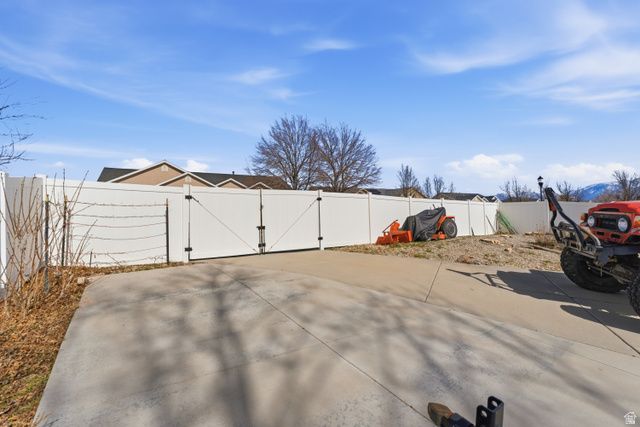 13842 S FRIENDSHIP DR, Herriman, UT 84096