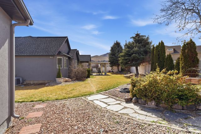 13842 S FRIENDSHIP DR, Herriman, UT 84096