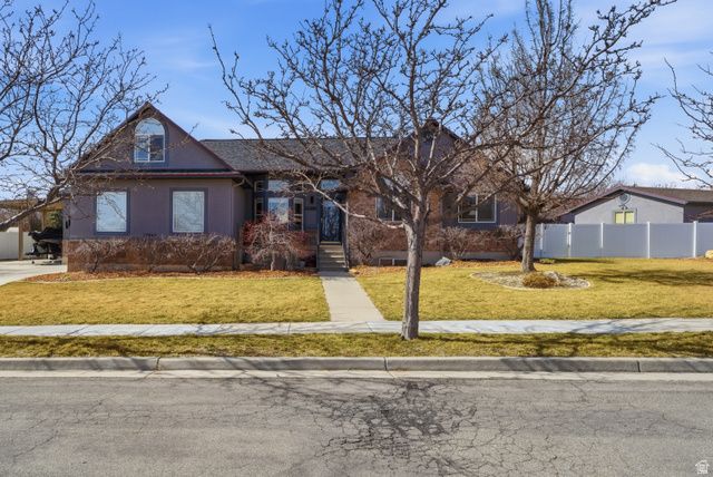 13842 S FRIENDSHIP DR, Herriman, UT 84096