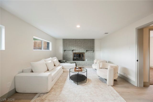 308 Duke Circle, Las Vegas, NV 89107