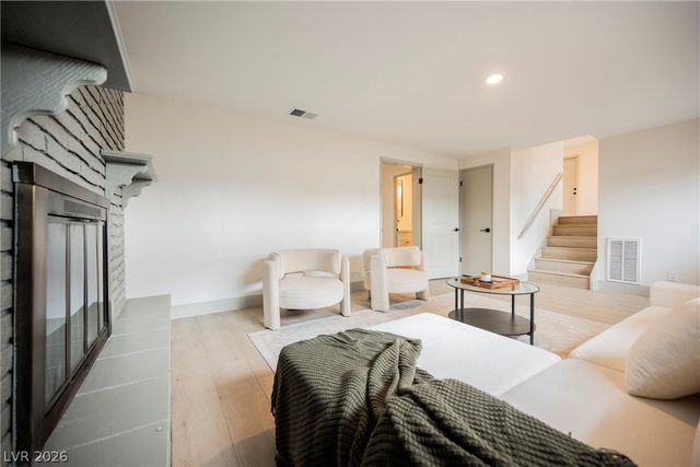 308 Duke Circle, Las Vegas, NV 89107