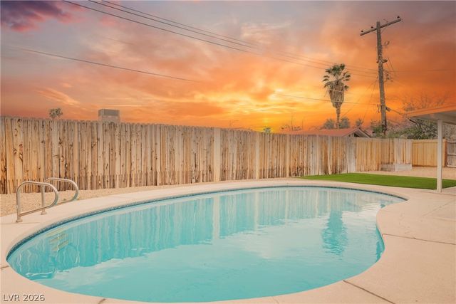 308 Duke Circle, Las Vegas, NV 89107