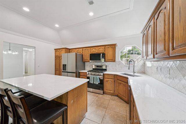 1607 Fir Drive, Sand Springs, OK 74063