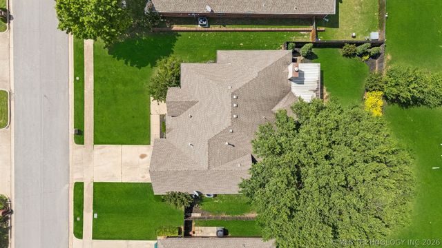 1607 Fir Drive, Sand Springs, OK 74063