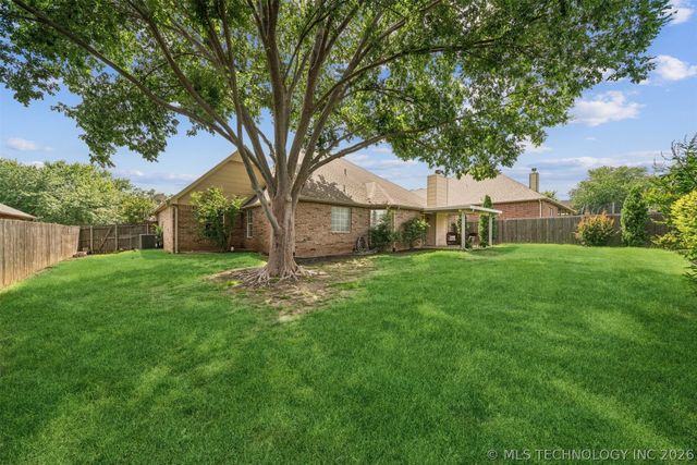 1607 Fir Drive, Sand Springs, OK 74063