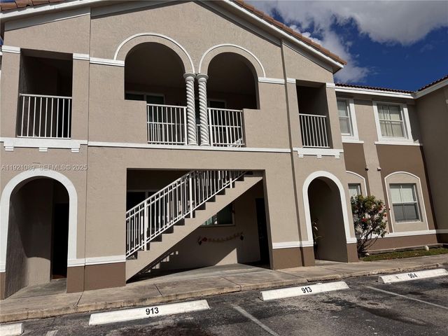 1660 SE 29th St 100, Homestead, FL 33035