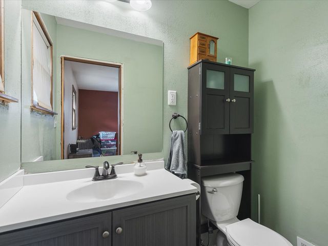 4821 Danforth Drive, Rockford, IL 61114