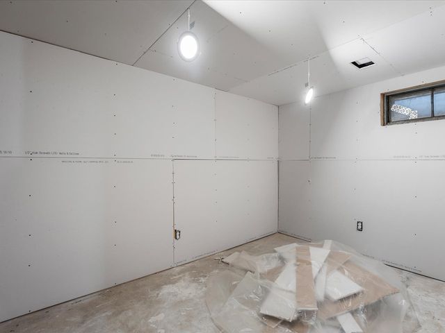 4821 Danforth Drive, Rockford, IL 61114