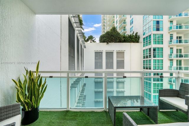 950 Brickell Bay Dr 803, Miami, FL 33131