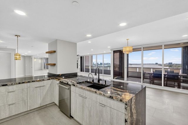 100 Lakeshore Drive 1755, North Palm Beach, FL 33408