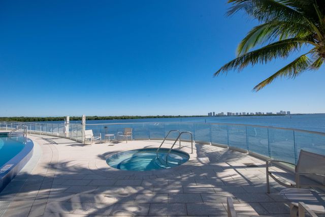 100 Lakeshore Drive 1755, North Palm Beach, FL 33408