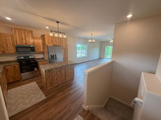 206 Blackhawk Drive, Woodville, WI 54028