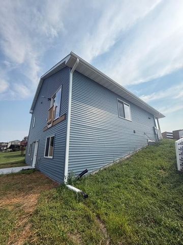 206 Blackhawk Drive, Woodville, WI 54028