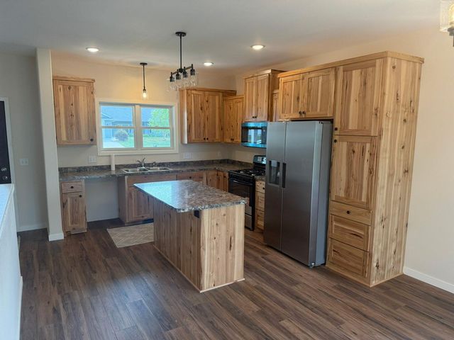 206 Blackhawk Drive, Woodville, WI 54028