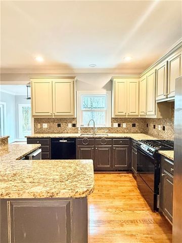 1097 Longwood Trace, Atlanta, GA 30324