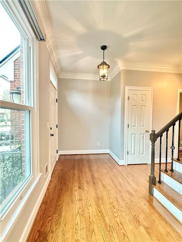 1097 Longwood Trace, Atlanta, GA 30324