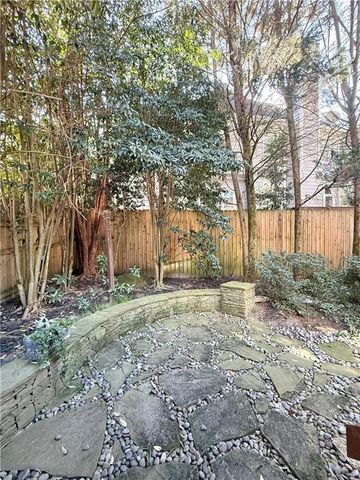 1097 Longwood Trace, Atlanta, GA 30324