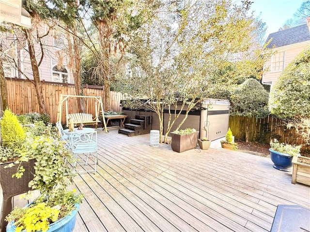 1097 Longwood Trace, Atlanta, GA 30324