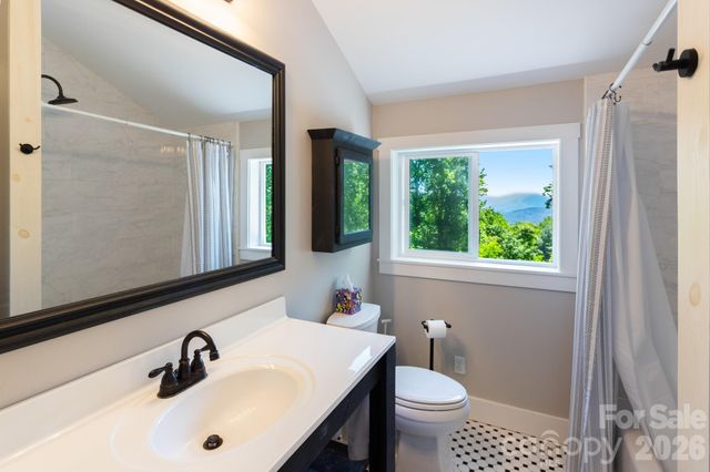 1621 Upward Way, Waynesville, NC 28786