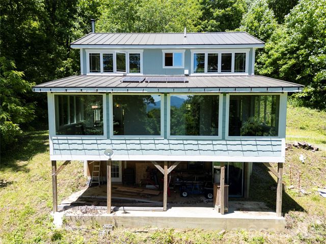 1621 Upward Way, Waynesville, NC 28786