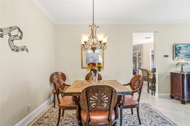 228 Oak Hammock Circle SW, Vero Beach, FL 32962