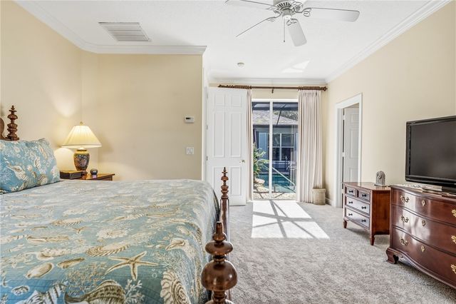 228 Oak Hammock Circle SW, Vero Beach, FL 32962