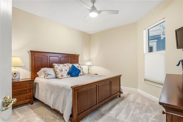 228 Oak Hammock Circle SW, Vero Beach, FL 32962