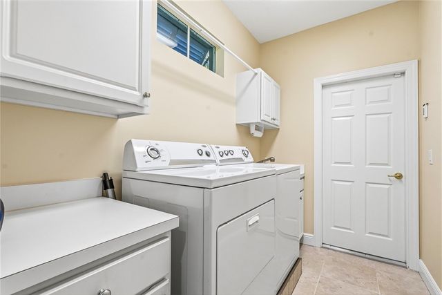 228 Oak Hammock Circle SW, Vero Beach, FL 32962