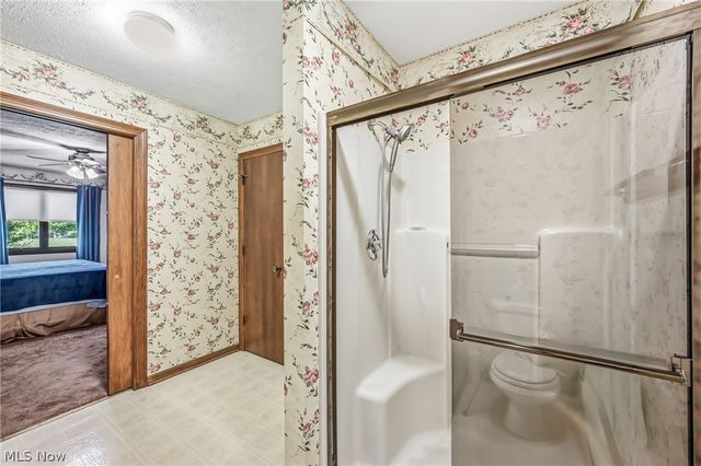 2160 Whispering Meadows, Warren, OH 44484