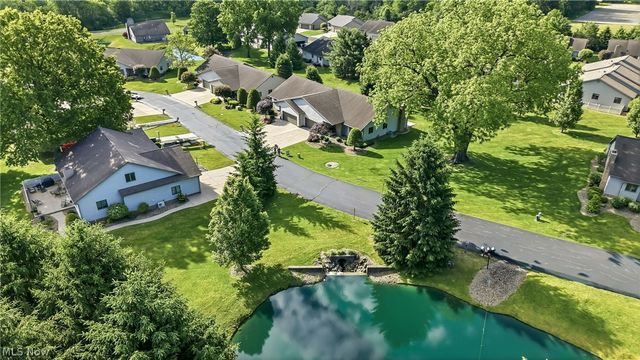 2160 Whispering Meadows, Warren, OH 44484
