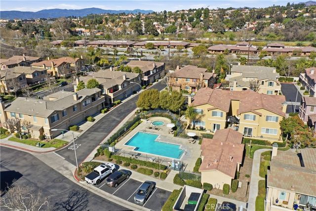 39668 Princeton B, Murrieta, CA 92563