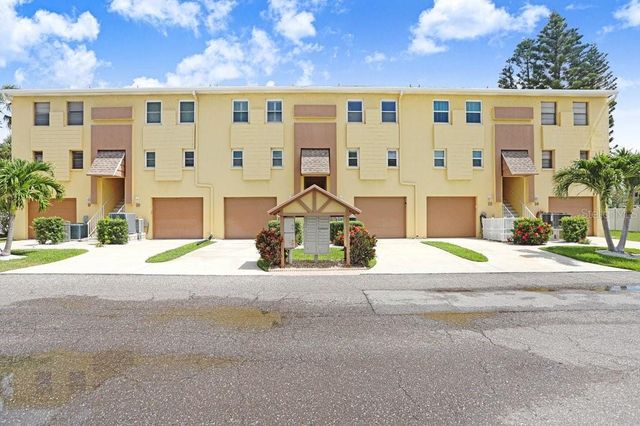 314 WINDRUSH BOULEVARD 12, Indian Rocks Beach, FL 33785