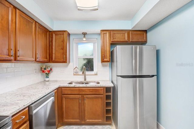 314 WINDRUSH BOULEVARD 12, Indian Rocks Beach, FL 33785