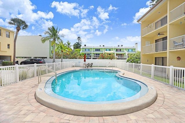 314 WINDRUSH BOULEVARD 12, Indian Rocks Beach, FL 33785