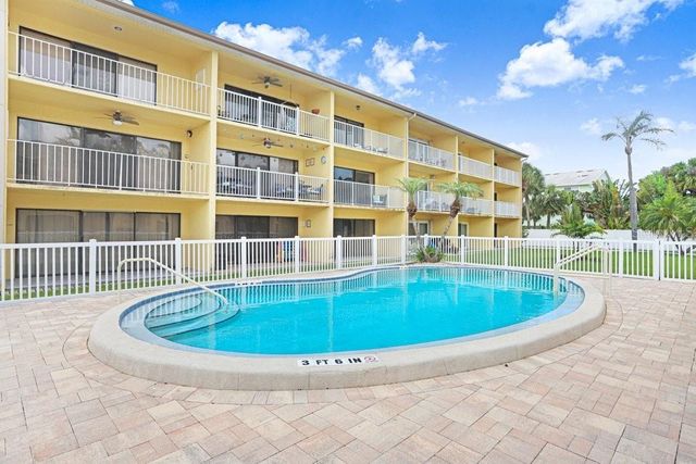 314 WINDRUSH BOULEVARD 12, Indian Rocks Beach, FL 33785