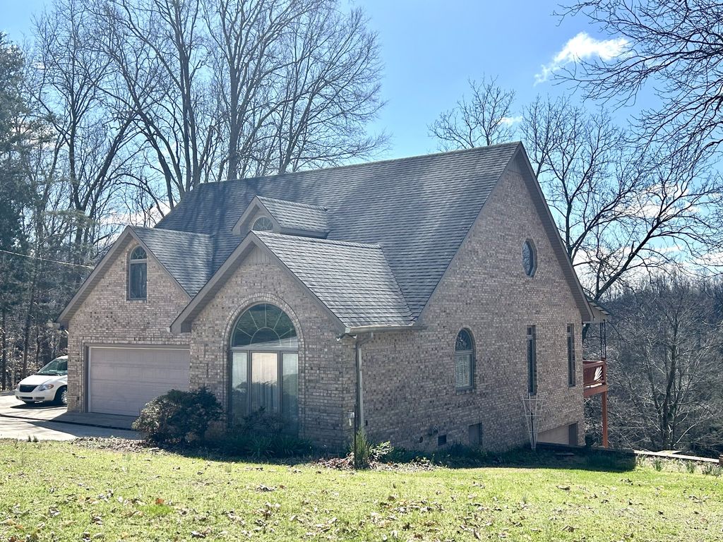 63 Stones Bnd, Lynchburg, TN 37352