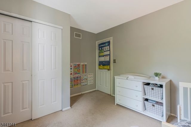 10 Pamlico Path, Branchburg Twp., NJ 08876