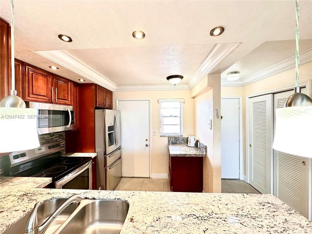 500 NE 12th Avenue 705, Hallandale Beach, FL 33009