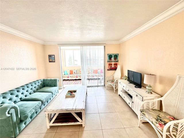 500 NE 12th Avenue 705, Hallandale Beach, FL 33009
