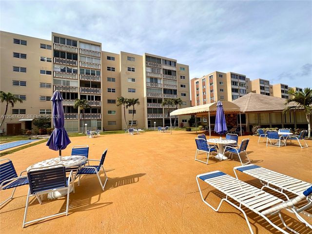 500 NE 12th Avenue 705, Hallandale Beach, FL 33009