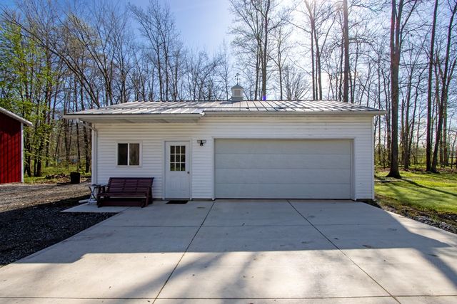 40100 Jones Road, Wellington, OH 44090