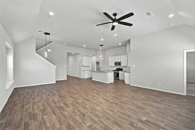 1345 Fox Glen Trail, Crowley, TX 76036