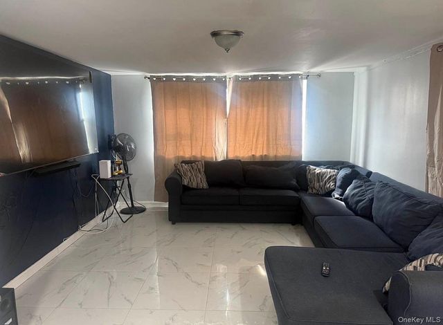 23515 Bentley Road, Rosedale, NY 11422