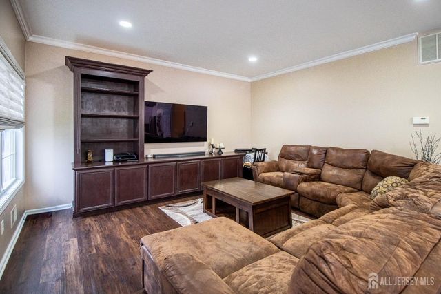 42 Redwick Way, South River, NJ 08882