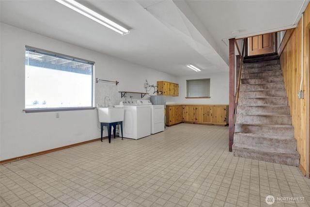 5714 Sealawn Avenue NE, Tacoma, WA 98422