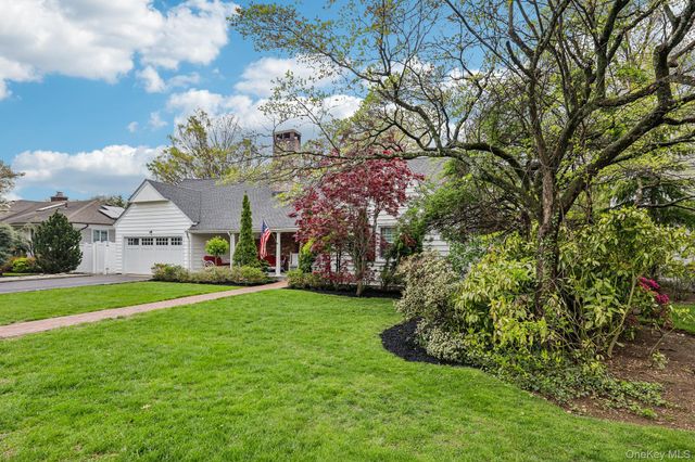 20 Arizona Avenue, Rockville Centre, NY 11570