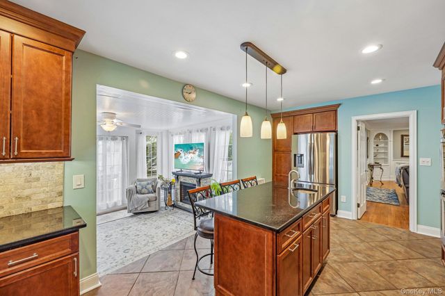20 Arizona Avenue, Rockville Centre, NY 11570