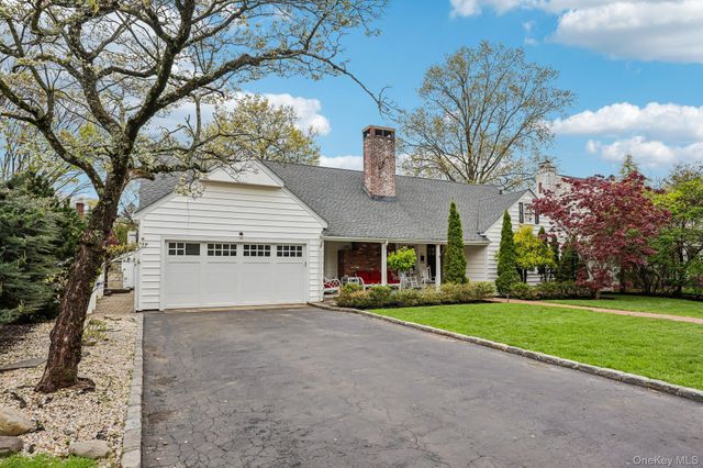 20 Arizona Avenue, Rockville Centre, NY 11570
